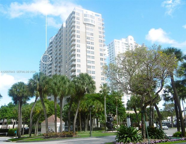 770 Claughton Island Dr 2011, Miami, FL 33131