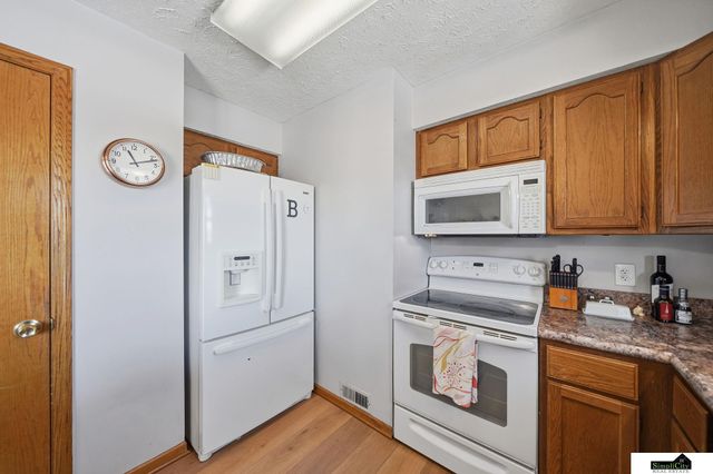 13431 Guildford Street, Waverly, NE 68462