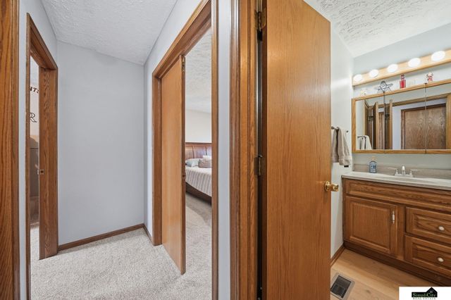 13431 Guildford Street, Waverly, NE 68462