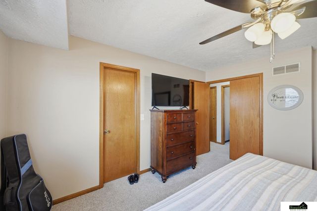 13431 Guildford Street, Waverly, NE 68462