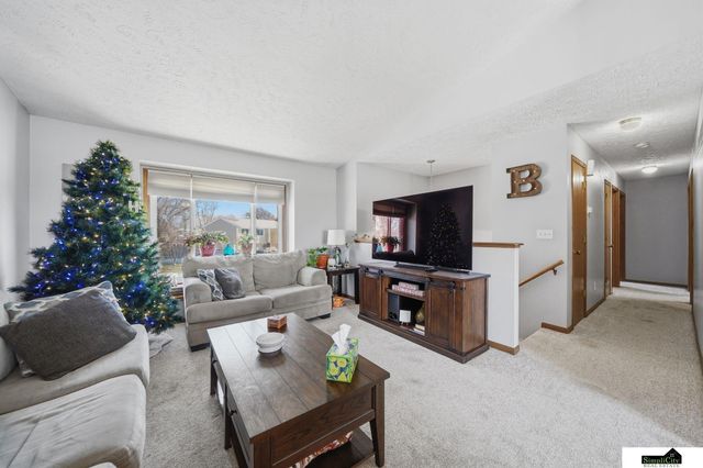 13431 Guildford Street, Waverly, NE 68462