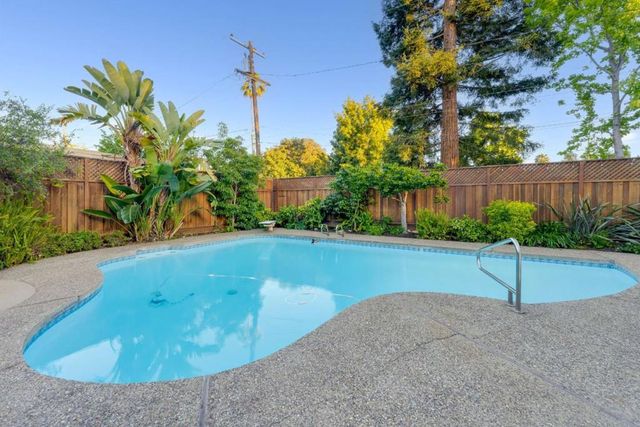 744 Jackpine Court, Sunnyvale, CA 94086