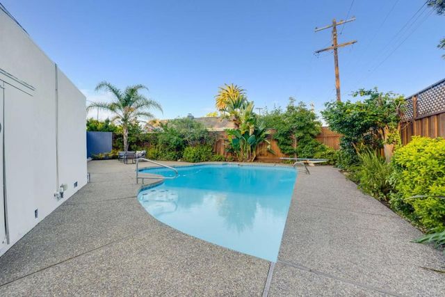 744 Jackpine Court, Sunnyvale, CA 94086
