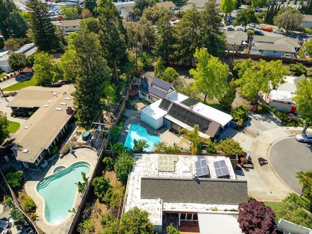 744 Jackpine Court, Sunnyvale, CA 94086