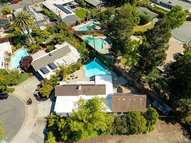 744 Jackpine Court, Sunnyvale, CA 94086