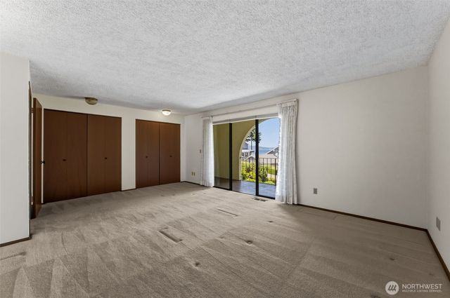 611 SW 293rd Street, Federal Way, WA 98023