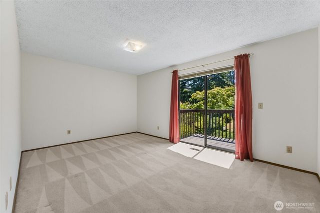 611 SW 293rd Street, Federal Way, WA 98023