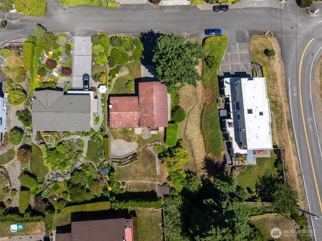 611 SW 293rd Street, Federal Way, WA 98023