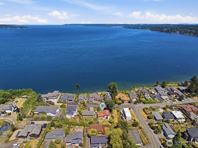 611 SW 293rd Street, Federal Way, WA 98023