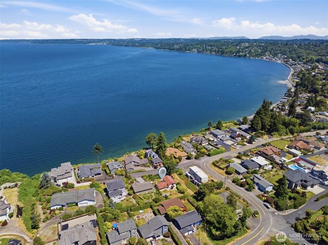 611 SW 293rd Street, Federal Way, WA 98023