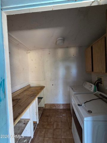 2217 W DAHLIA Drive, Phoenix, AZ 85029
