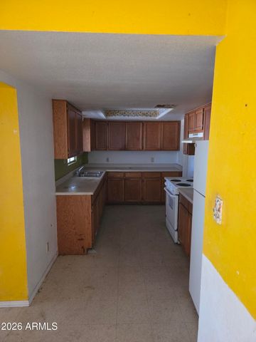 2217 W DAHLIA Drive, Phoenix, AZ 85029