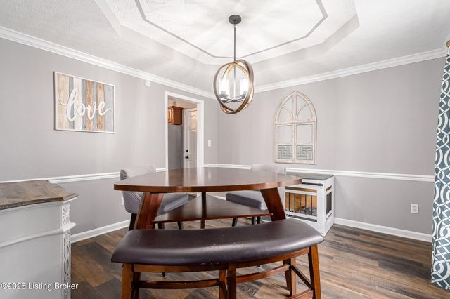 7603 Parkridge Trace, Louisville, KY 40214