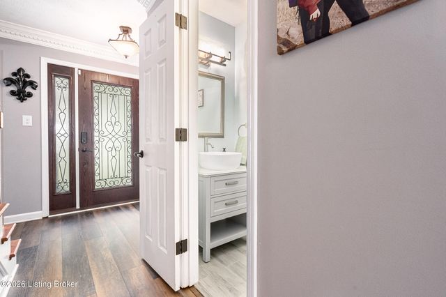 7603 Parkridge Trace, Louisville, KY 40214