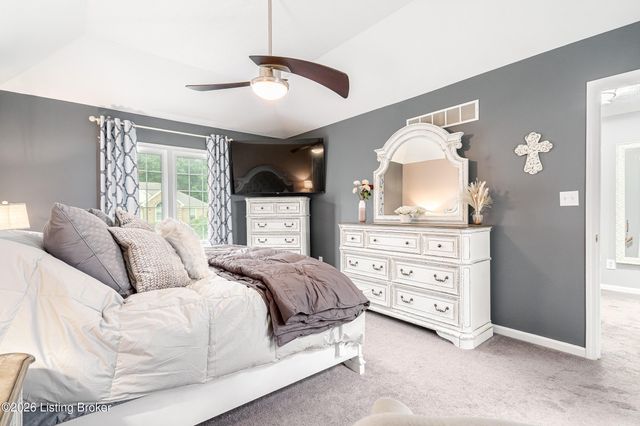 7603 Parkridge Trace, Louisville, KY 40214