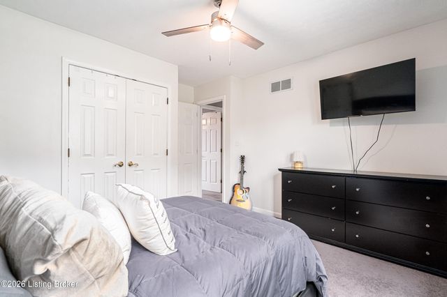 7603 Parkridge Trace, Louisville, KY 40214