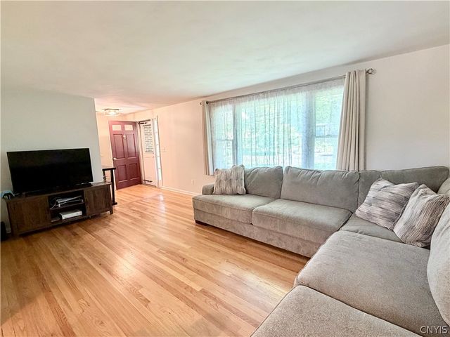 5107 Harris Road, Onondaga, NY 13031