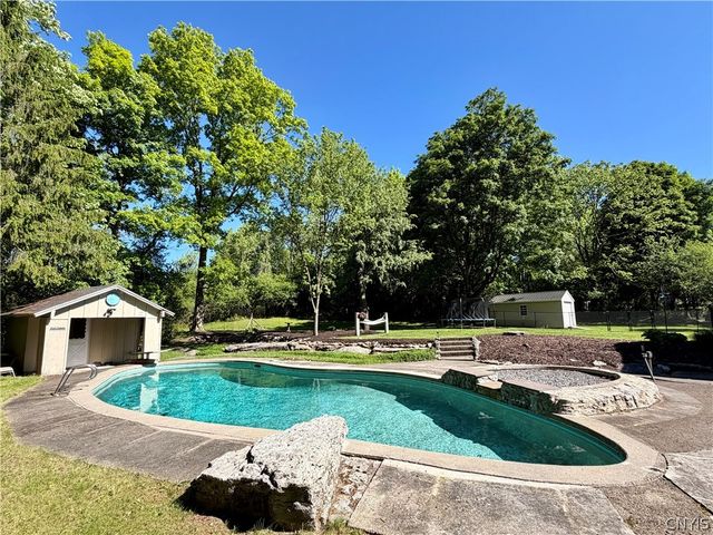 5107 Harris Road, Onondaga, NY 13031