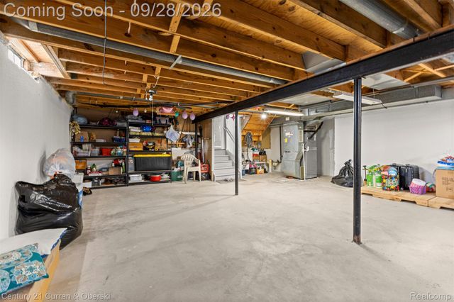 45561 Edgewood Court, Canton Charter Township, MI 48187