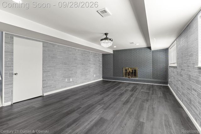 45561 Edgewood Court, Canton Charter Township, MI 48187