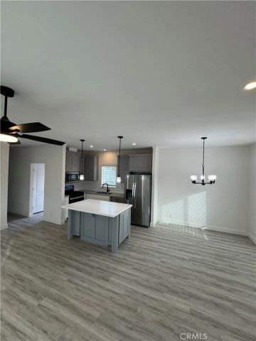 2627 La Palma, Anaheim, CA 92806