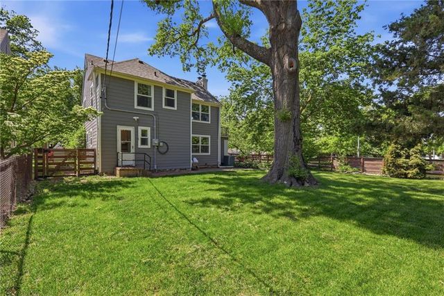 1124 W 77TH Street, Kansas City, MO 64114