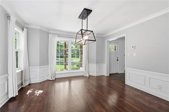 1124 W 77TH Street, Kansas City, MO 64114