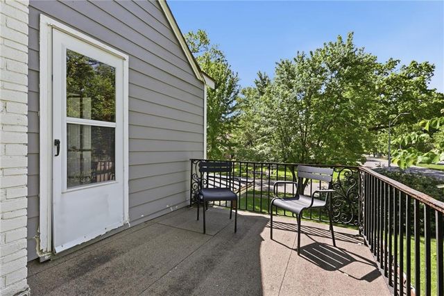 1124 W 77TH Street, Kansas City, MO 64114