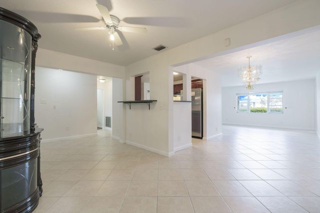 1141 NW 90th Way, Plantation, FL 33322