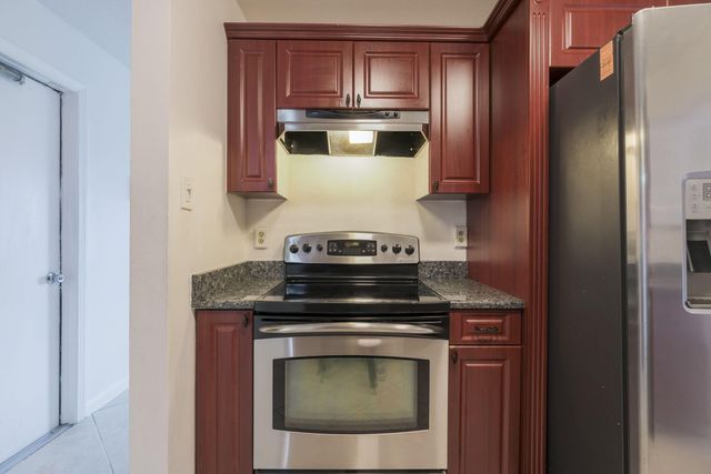 1141 NW 90th Way, Plantation, FL 33322