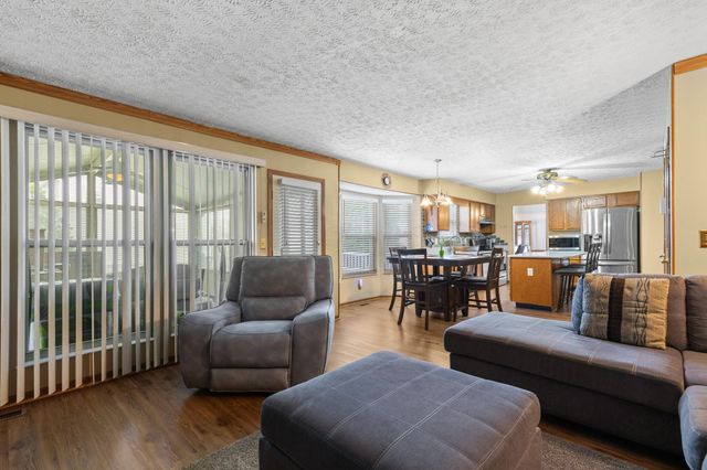 530 Tall Oaks Drive, Gahanna, OH 43230