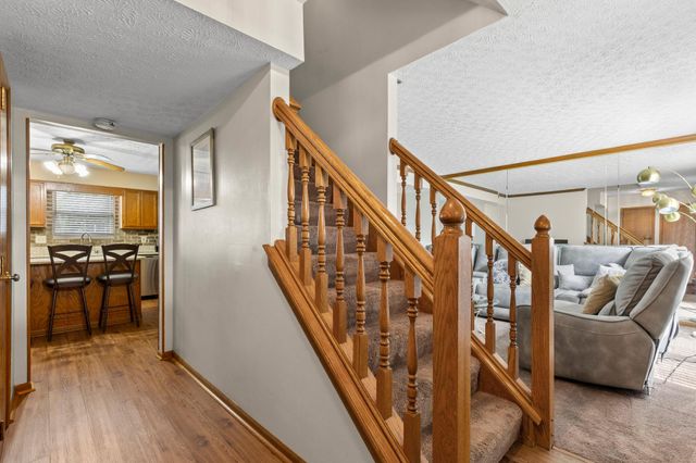 530 Tall Oaks Drive, Gahanna, OH 43230