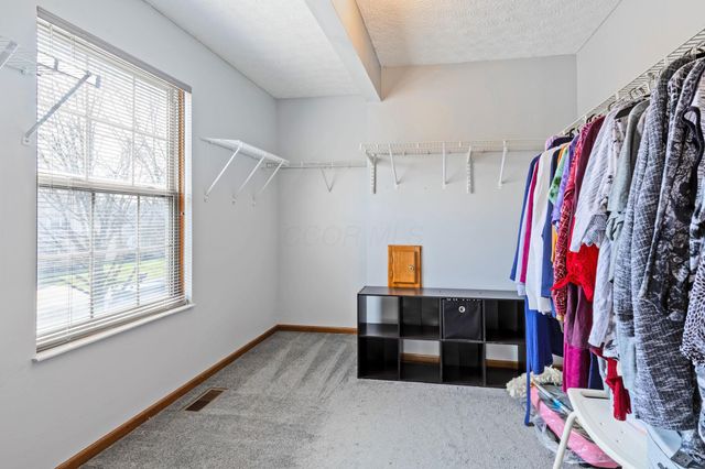 530 Tall Oaks Drive, Gahanna, OH 43230