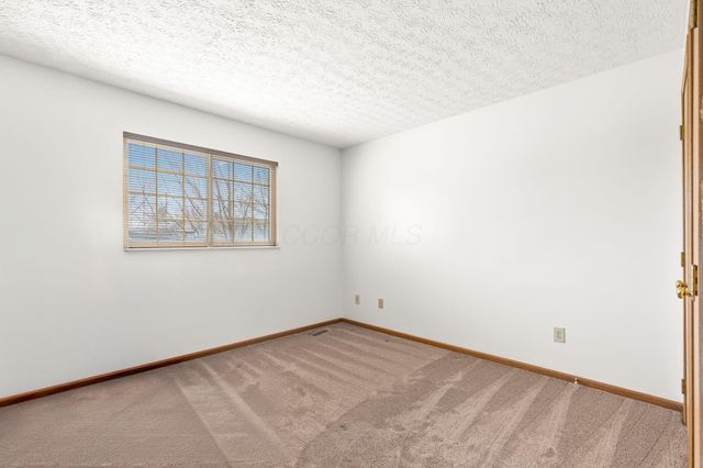 530 Tall Oaks Drive, Gahanna, OH 43230