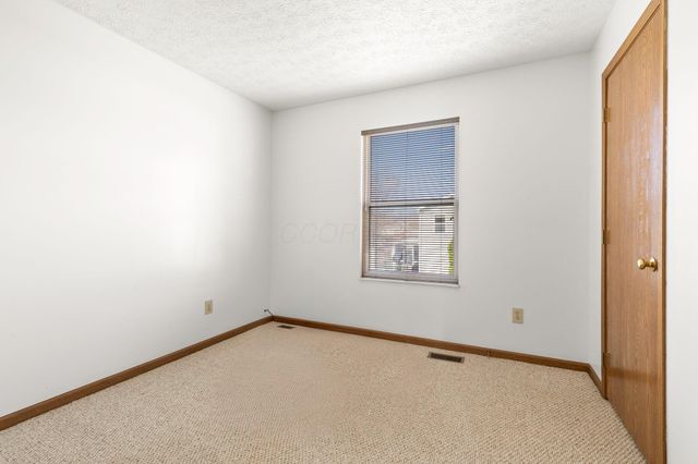 530 Tall Oaks Drive, Gahanna, OH 43230