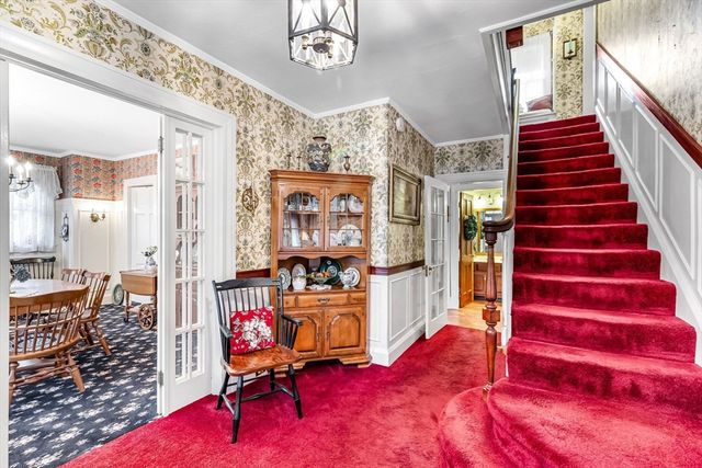 154 Madison Ave, Holyoke, MA 01040