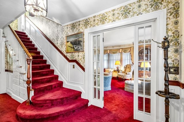 154 Madison Ave, Holyoke, MA 01040