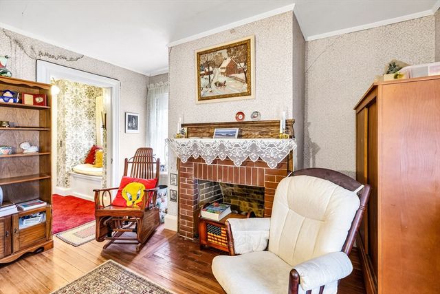 154 Madison Ave, Holyoke, MA 01040