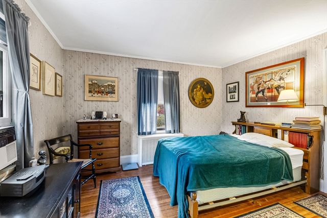 154 Madison Ave, Holyoke, MA 01040