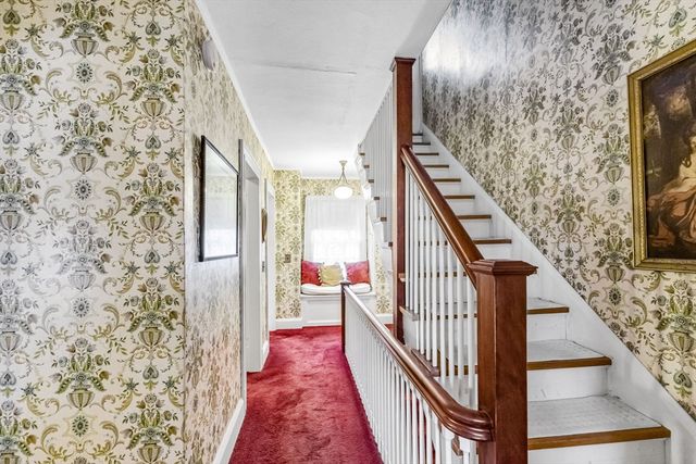 154 Madison Ave, Holyoke, MA 01040