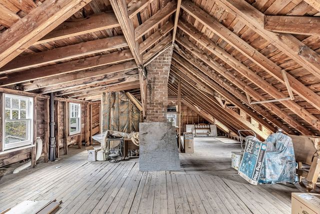 154 Madison Ave, Holyoke, MA 01040