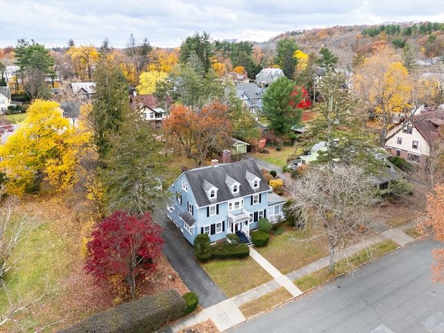 154 Madison Ave, Holyoke, MA 01040