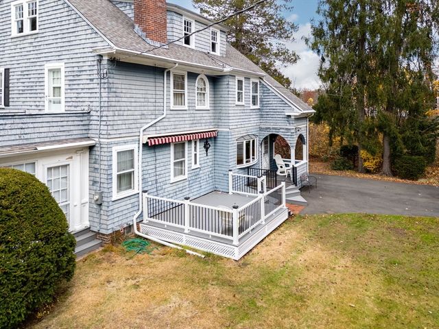 154 Madison Ave, Holyoke, MA 01040