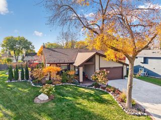 7471 Saratoga Drive, Chanhassen, MN 55317