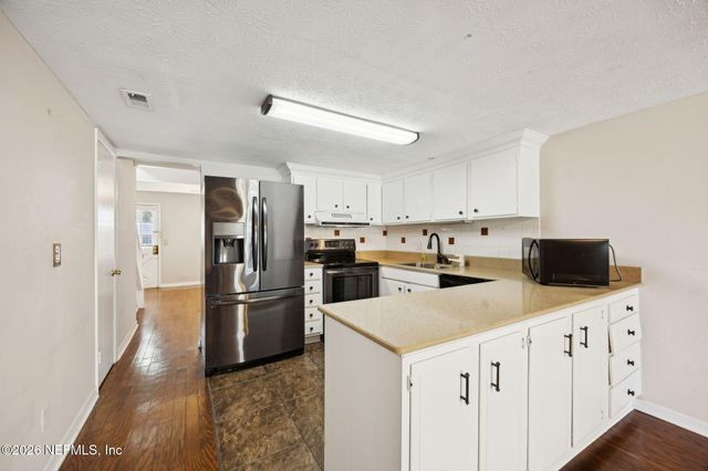 4358 TIMUQUANA Road 214, Jacksonville, FL 32210