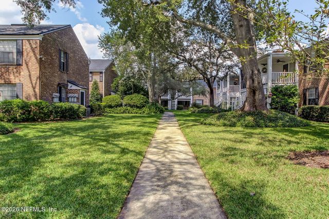 4358 TIMUQUANA Road 214, Jacksonville, FL 32210