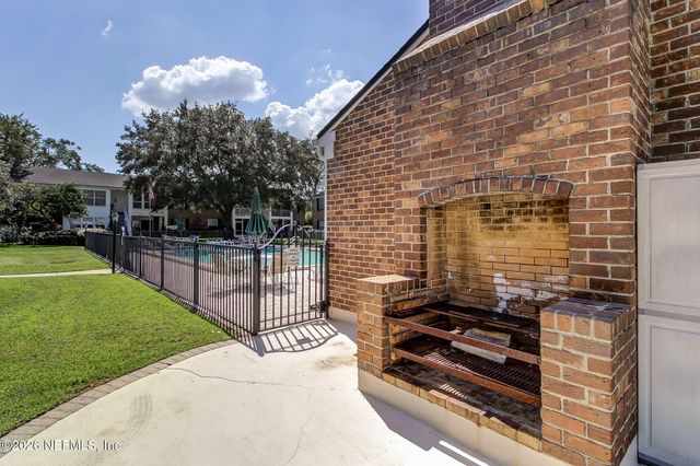 4358 TIMUQUANA Road 214, Jacksonville, FL 32210