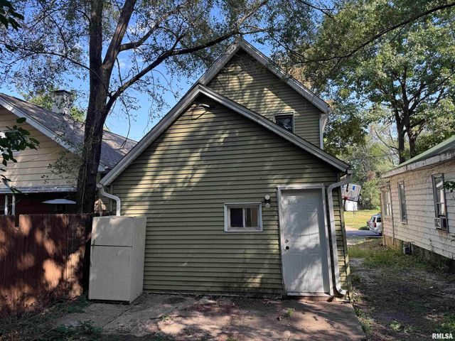 410 E THRUSH Avenue, Peoria, IL 61603