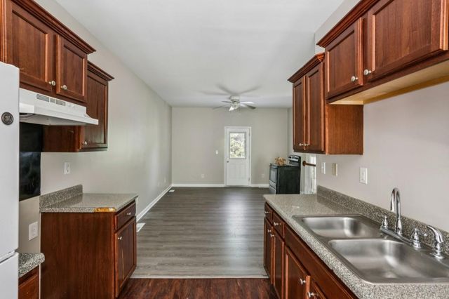 740 Prince Place, Atlanta, GA 30318
