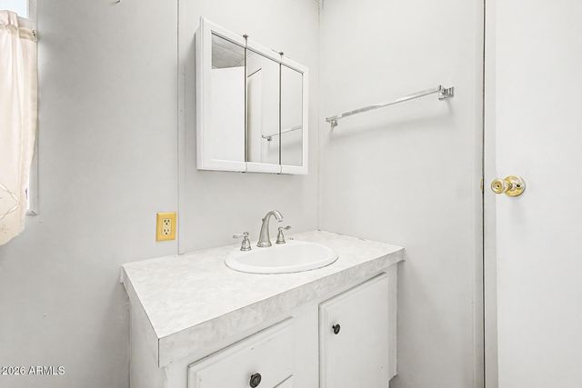 652 S Ellsworth Road 34, Mesa, AZ 85208